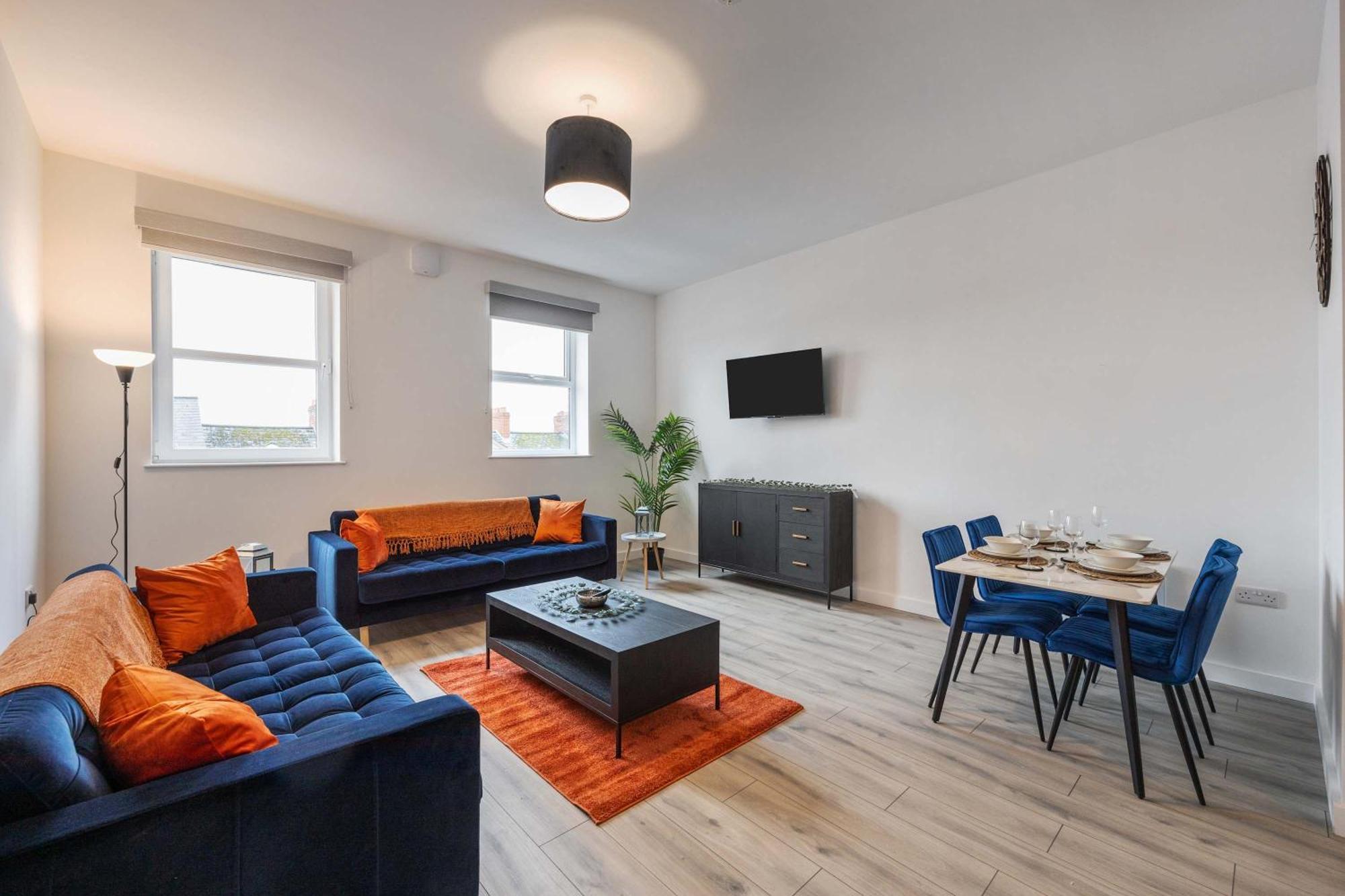 Luxury 2 Bedroom Penthouse In East Village Belfast - Walk To City Centre, Roof Terrace * Belfast