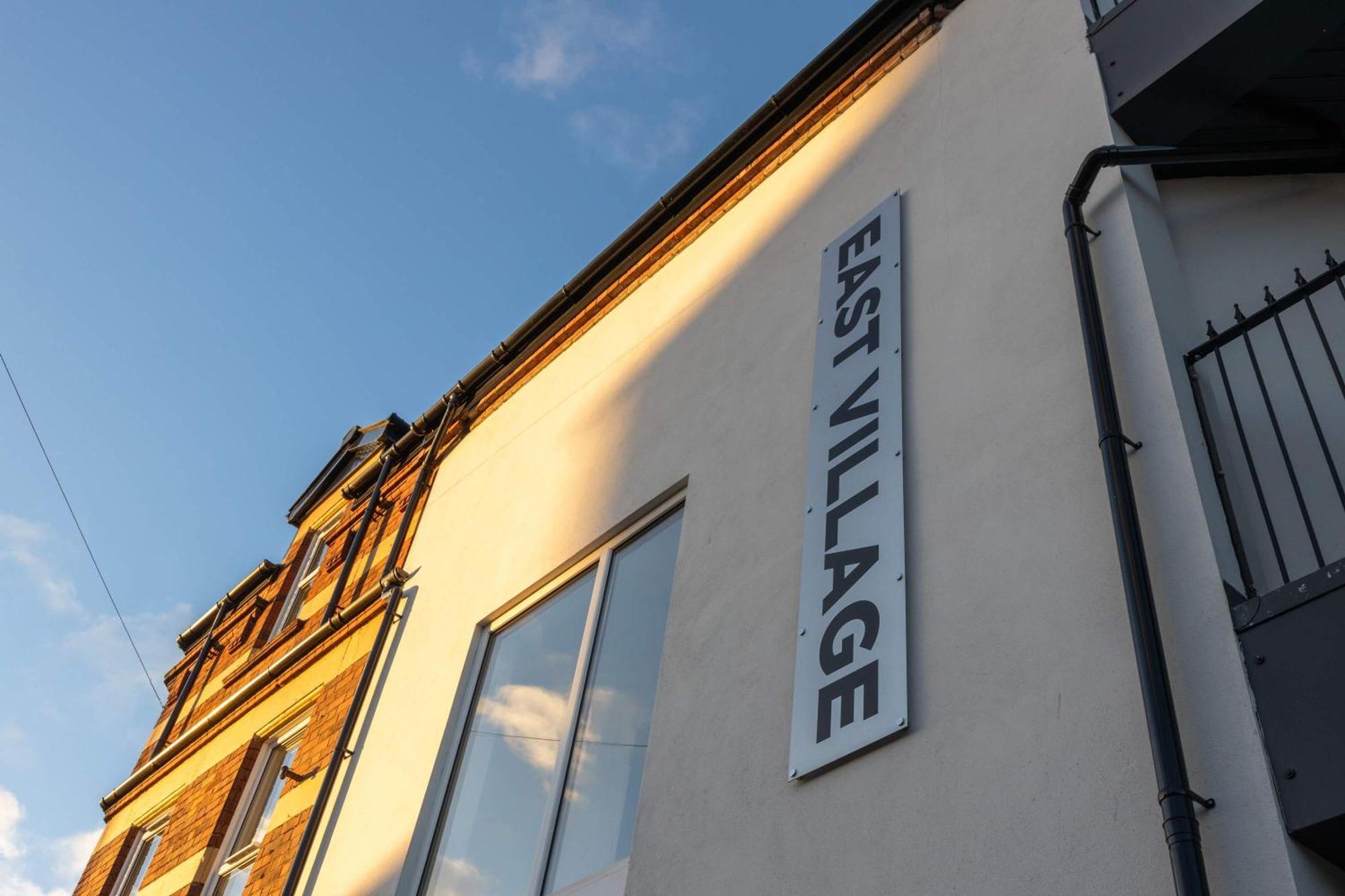 Luxury 2 Bedroom Penthouse In East Village Belfast - Walk To City Centre, Roof Terrace