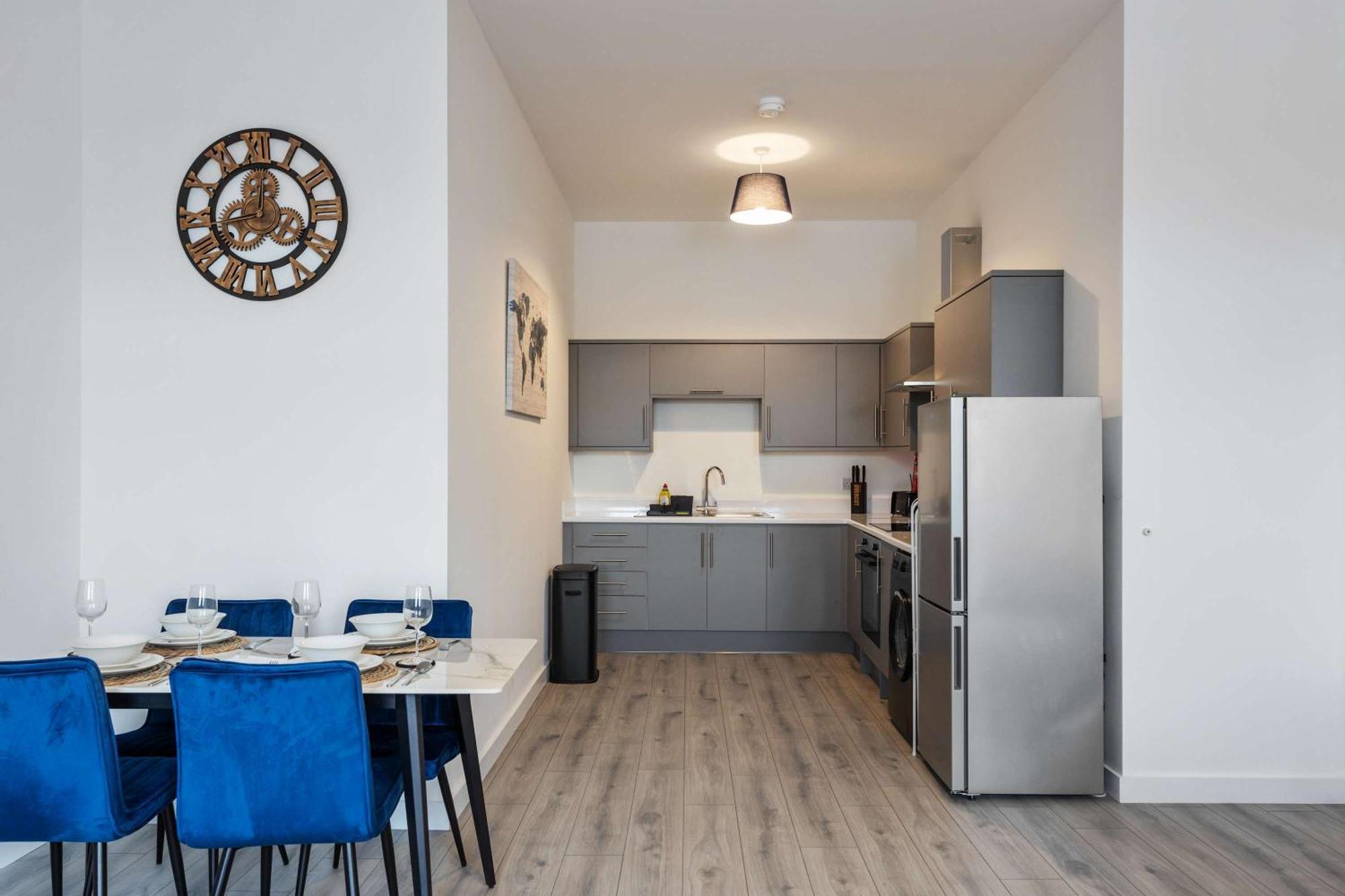 Luxury 2 Bedroom Penthouse In East Village Belfast - Walk To City Centre, Roof Terrace