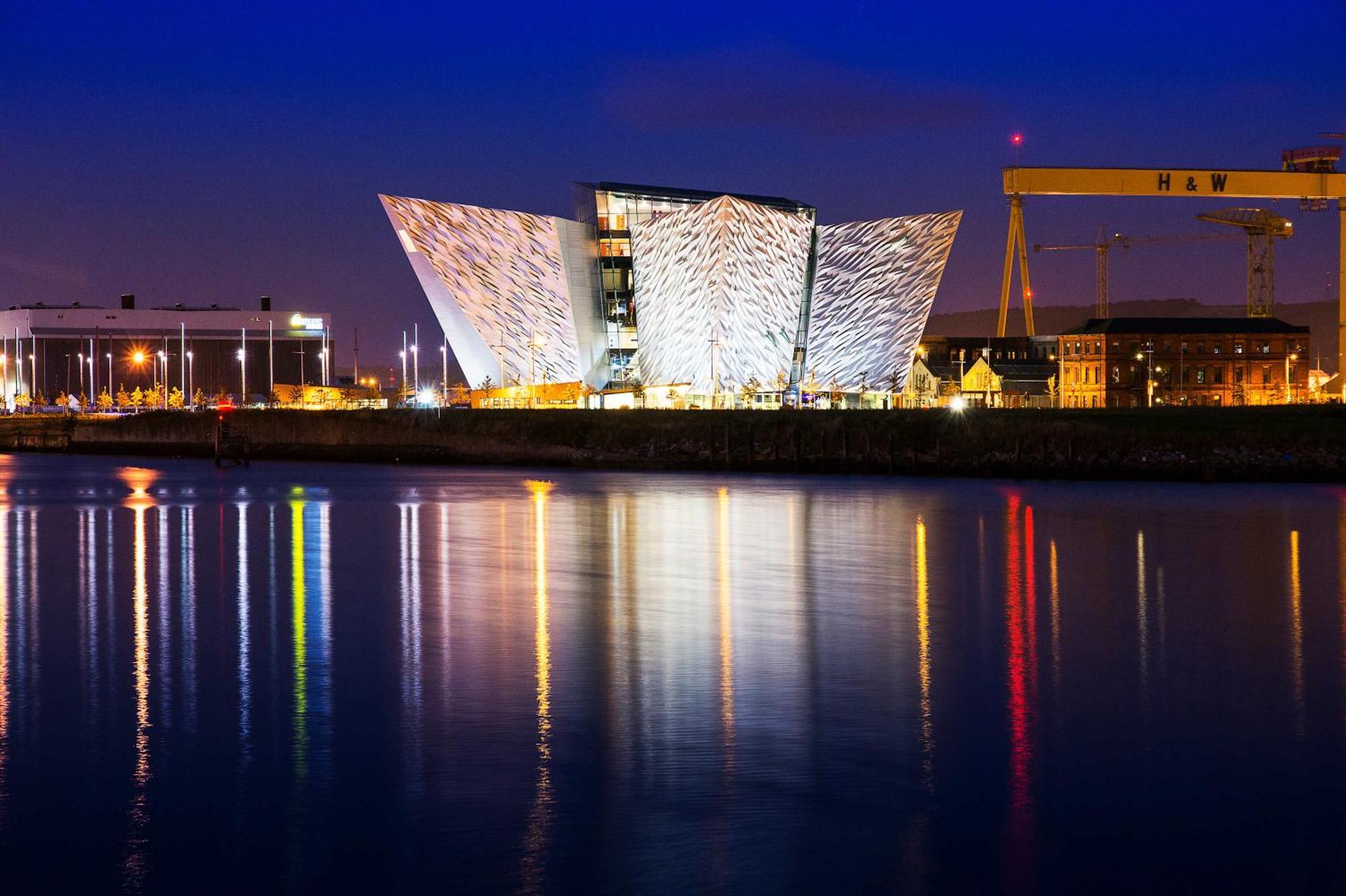 Holiday home Luxury 2 Bedroom Penthouse In East Village Belfast - Walk To City Centre, Roof Terrace Belfast